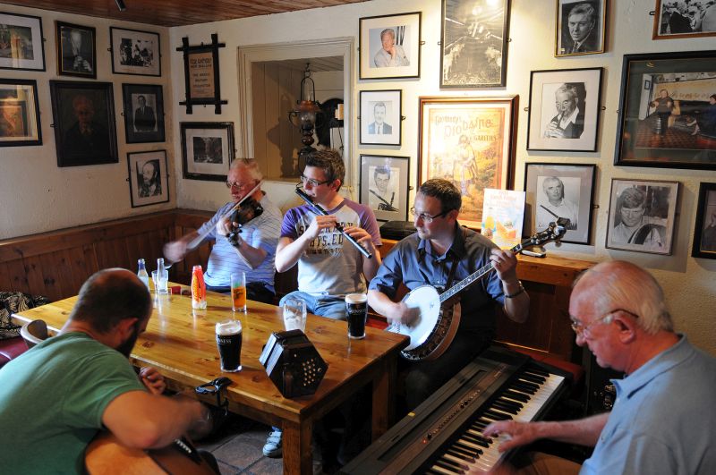 Larkin's Pub, Gary Kennedy